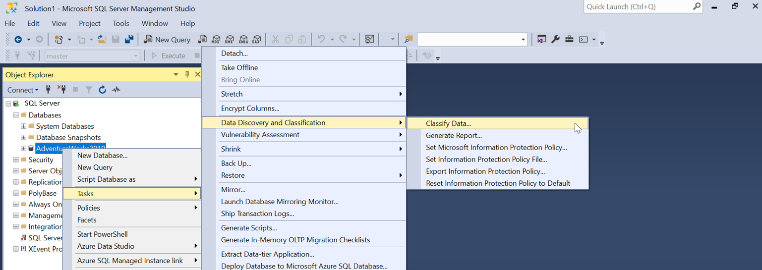 Screenshot mit dem SSMS-Object Explorer mit Aufgaben > Data Discovery and Classification > Klassifizieren von Daten... ausgewählt.