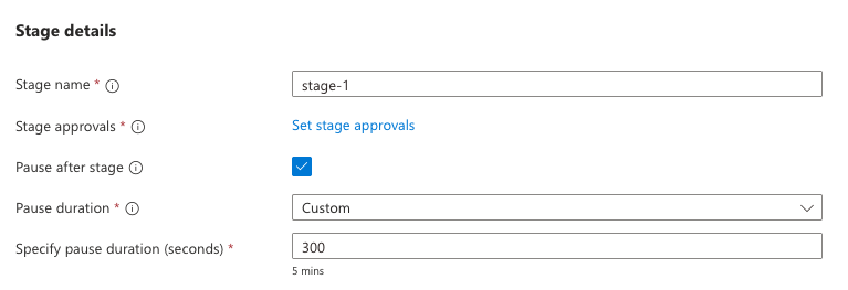 Recorte de pantalla de Azure Portal en la que se muestra la creación de la fase de estrategia de actualización de Azure Kubernetes Fleet Manager.