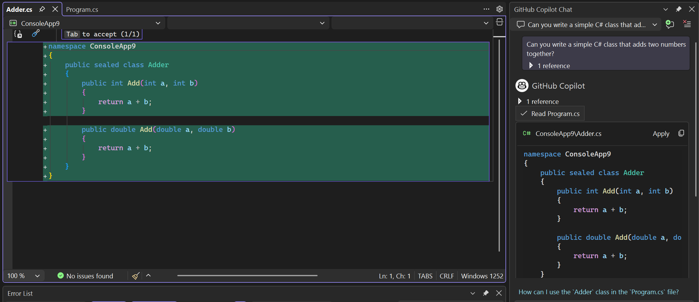 Capture d’écran des suggestions de code dans le nouveau fichier dans l’éditeur.