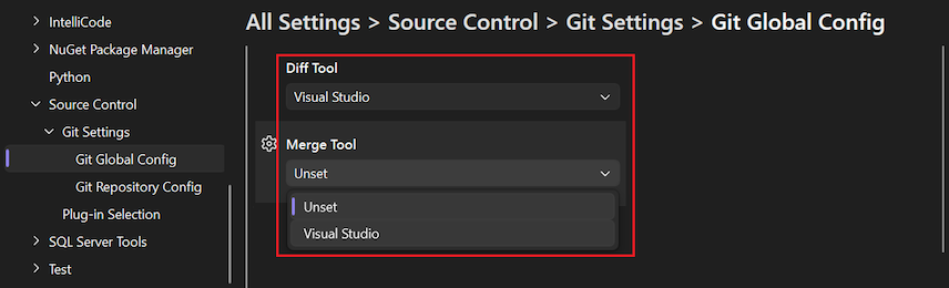 Capture d’écran montrant les options « Outil Diff » et « Outil de fusion » avec le lien Utiliser Visual Studio mis en surbrillance.