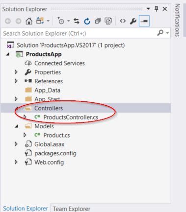 Screenshot delle opzioni del menu di Solution Explorer, evidenziando l'opzione appena creata denominata 'ProductController.cs' nella cartella 'controllers'.