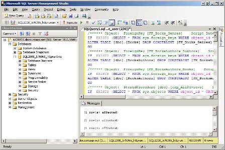 Screenshot della finestra di Microsoft SQL Server Management Studio, che mostra che i comandi del file di script vengono eseguiti sul server di produzione.