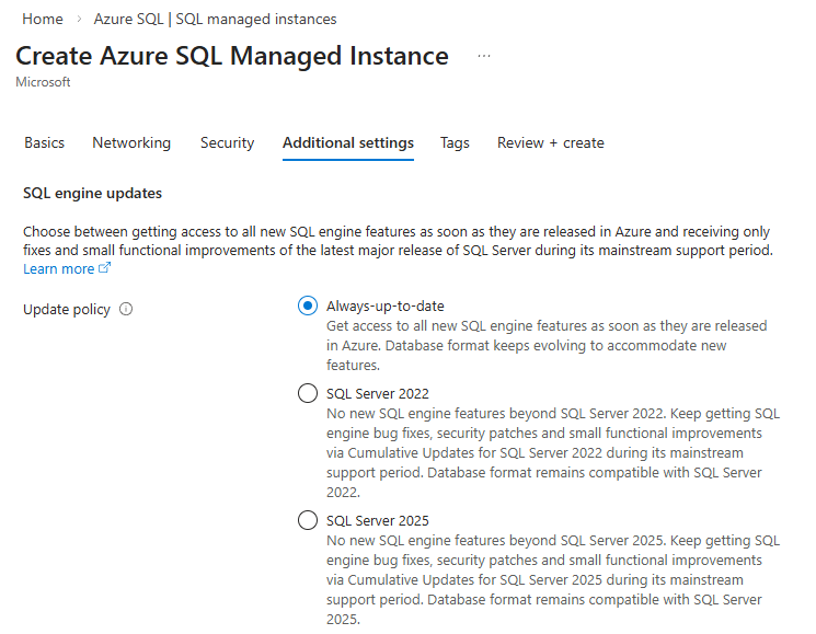 Screenshot della pagina Crea Azure SQL Managed Instance del portale di Azure con criteri di aggiornamento selezionati.