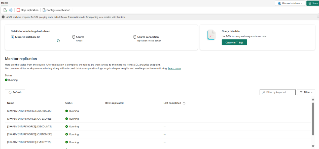 Screenshot dell'interfaccia che mostra lo stato delle righe replicate e i dati visibili nella visualizzazione data warehouse dopo la creazione del mirror.