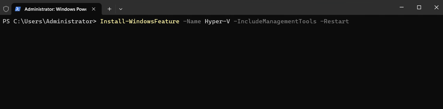 Screenshot della finestra di PowerShell dopo aver eseguito il comando per installare Hyper-V in Windows Server.
