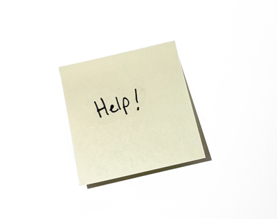 도움말이라는 단어가 적힌 스티커 메모입니다.