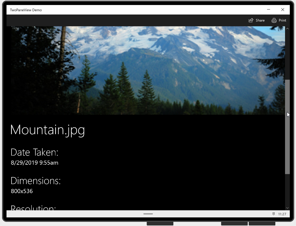 단일 창에서 모든 콘텐츠가 스크롤되는 한 화면의 샘플 앱 이미지
