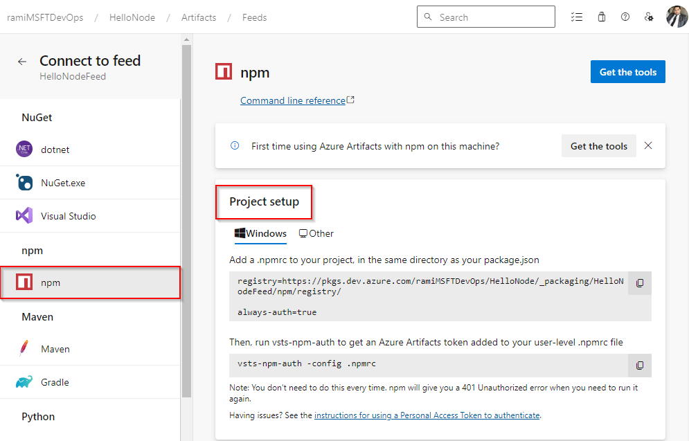 Een schermopname waarin wordt weergegeven hoe u uw npm-project instelt en verbinding maakt met een feed.