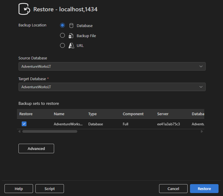 Captura de tela da caixa de diálogo Restaurar com a opção Banco de Dados selecionada.