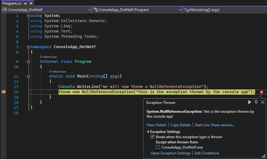Captura de tela do projeto ThrowsNullException no Visual Studio, com realce da linha de código-fonte que gerou a exceção.