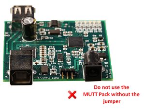 Imagem mostrando o uso incorreto de um kit MUTT, sem o jumper.