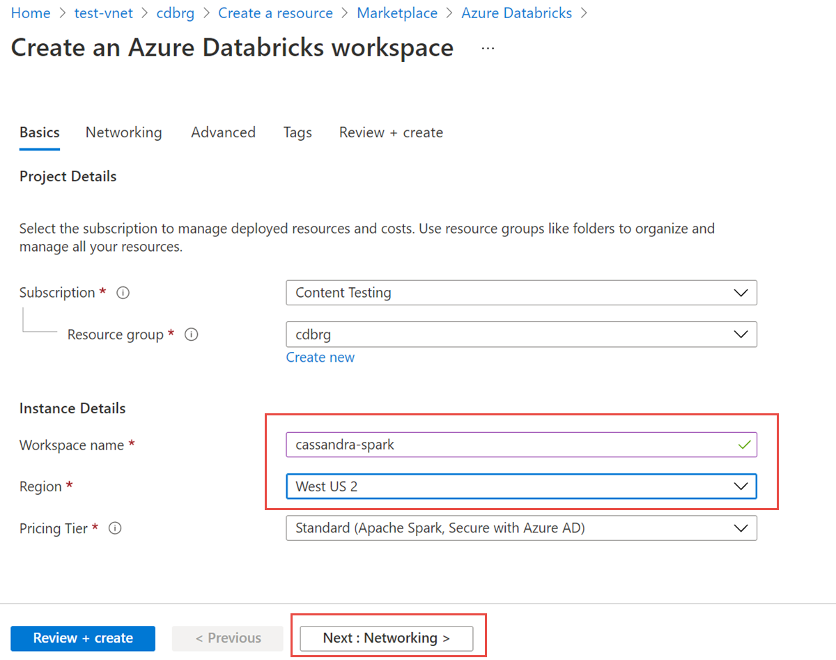 Captura de ecrã que mostra uma caixa de diálogo onde pode introduzir o nome da área de trabalho, a região e o escalão de preços para a conta do Azure Databricks.