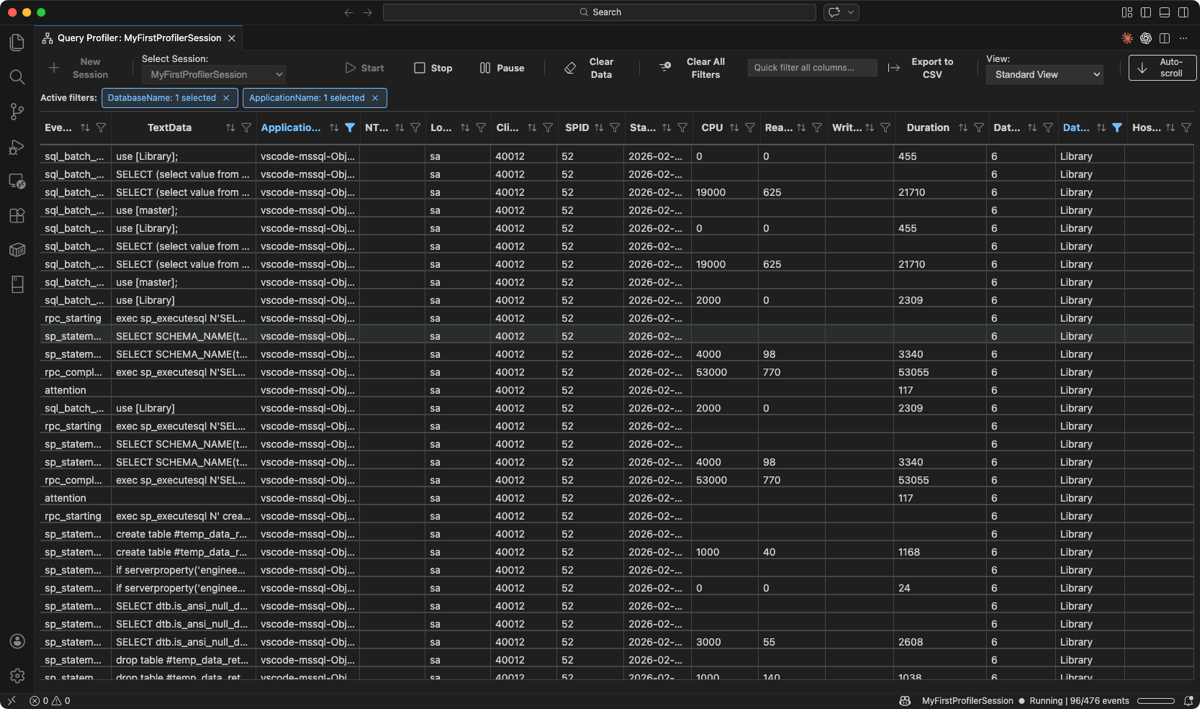 Captura de ecrã dos chips de filtro ativos que mostram os filtros DatabaseName e ApplicationName aplicados.