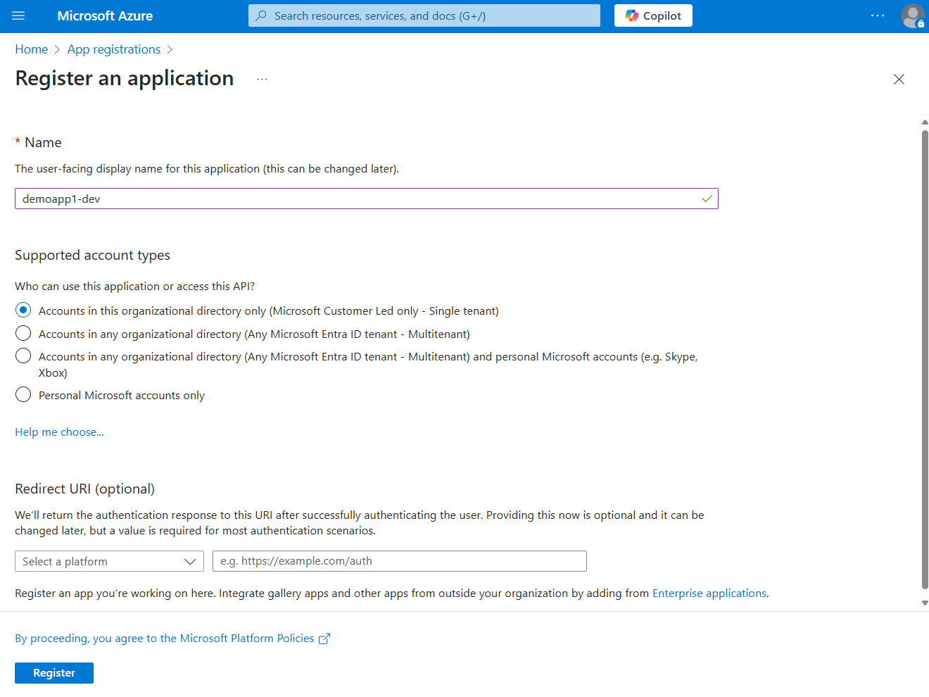 En skärmbild som visar hur du skapar en appregistrering i Azure-portalen.
