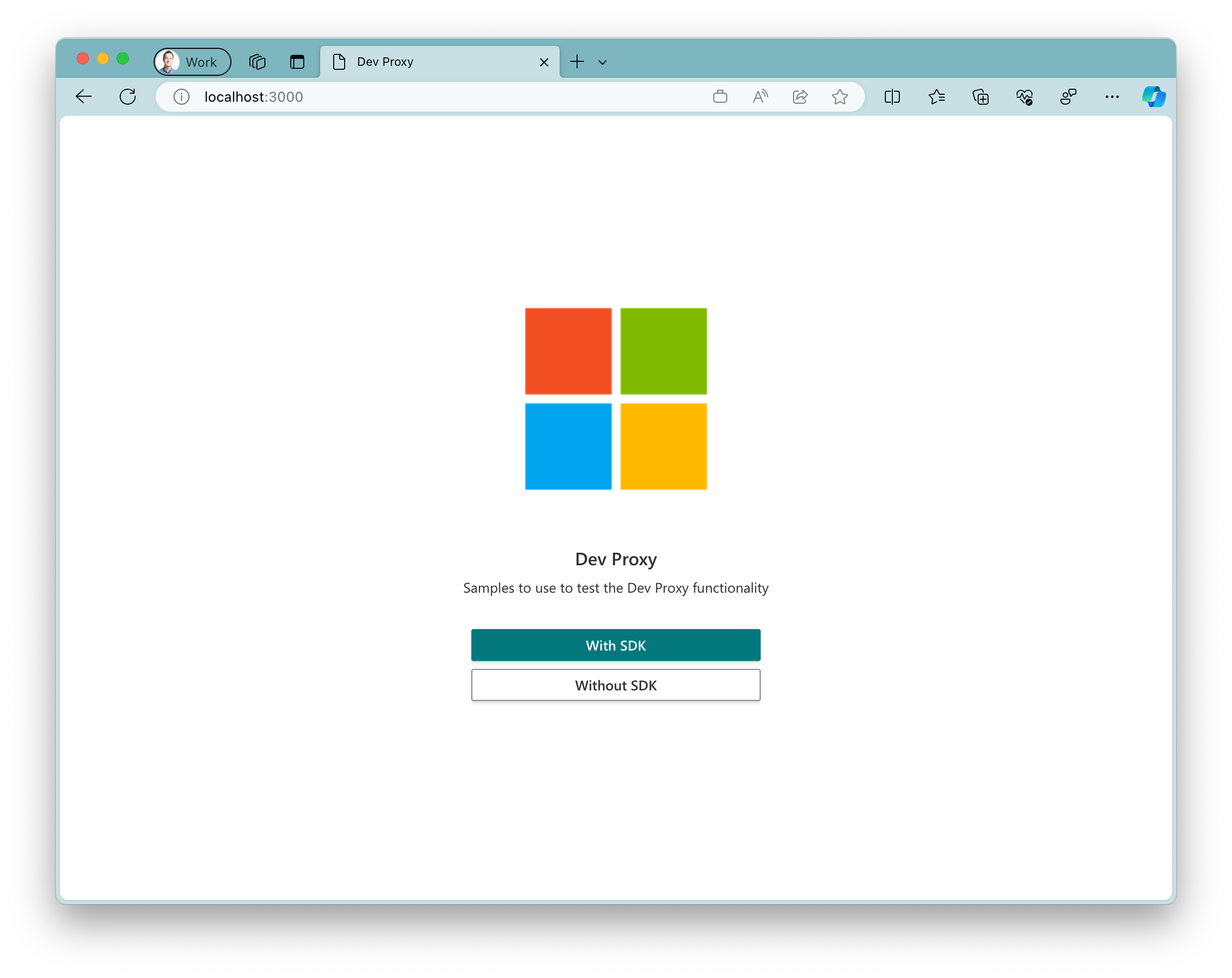 macOS 上的 Microsoft Edge 浏览器中运行的示例应用的屏幕截图。该应用显示一个大型Microsoft徽标，其下方有两个按钮。包含文本“With SDK”的主按钮，以及带有文本“Without SDK”的辅助按钮。